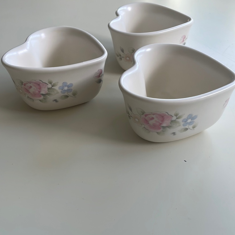 Pfaltzgraff Vintage Tea Rose Collection Heart Dishes